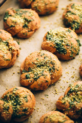 Vegan Sun Dried Tomato Parmesan Garlic Knots