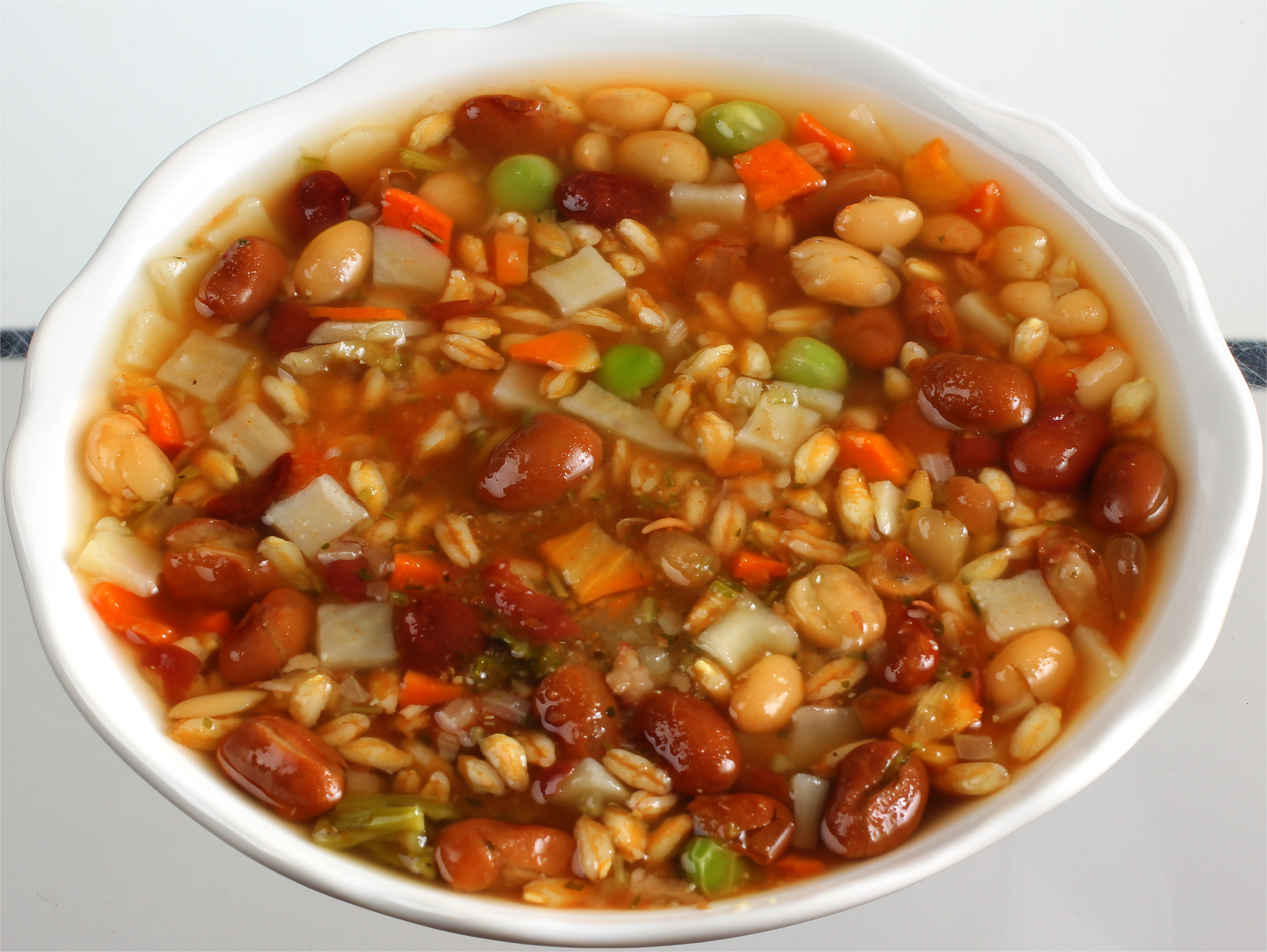 Tuscan Farro & Bean Minestrone Soup